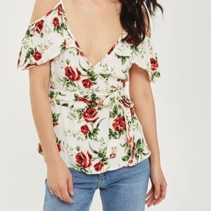 [Topshop] Cold Shoulder Wrap Top